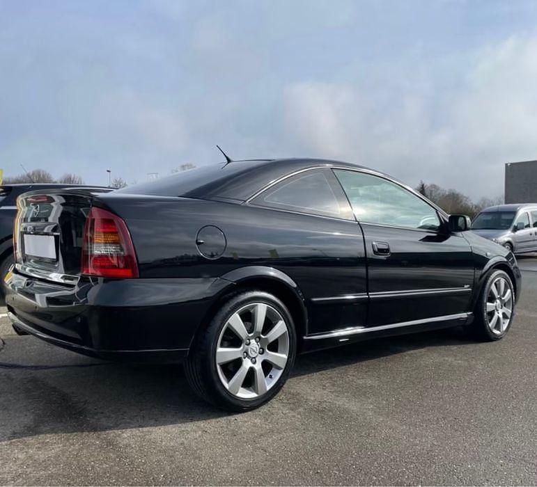 Usado Opel Astra 192 HP (141 kW) 2002