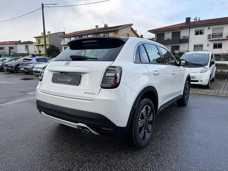 Novo Fiat 600 Icon 145 HP (106 kW) 2026 Branco SUV