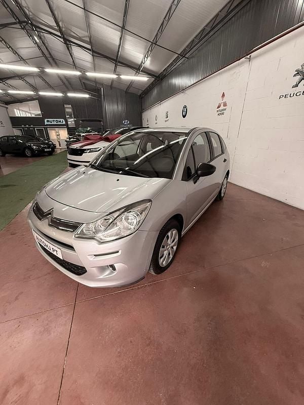 Cinza Usado 2015 Citroën C3 Comfort | € 6.490 (Preço justo) - Imagem 1/4