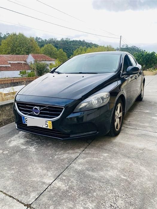 Usado 2014 Volvo V40 Carrinha | € 8.850 (Preço justo) - Imagem 1/4