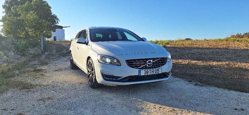 Usado 2013 Volvo V60 Carrinha | € 13.999 - Imagem 1/4