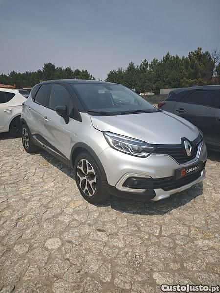 Cinza Usado 2018 Renault Captur SUV | € 14.890 (Preço justo) - Imagem 1/1