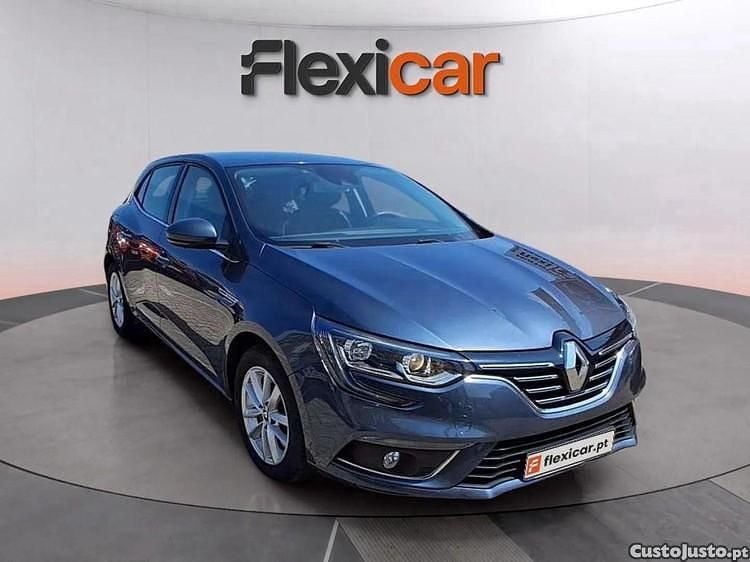 Cinza Usado 2017 Renault Mégane IV Intens | € 13.490 (Preço justo) - Imagem 1/1
