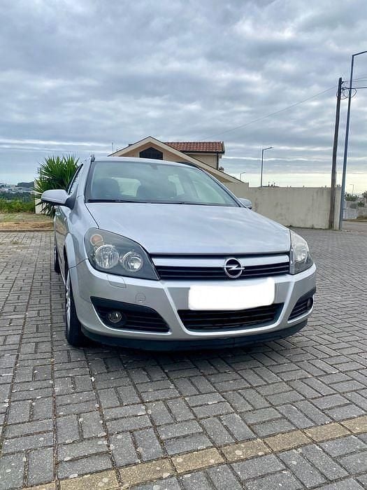 Usado 2005 Opel Astra Sedan | € 2.800 (Preço justo) - Imagem 1/4