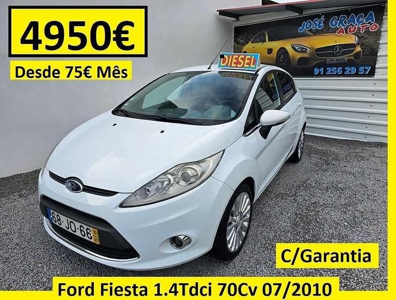 Branco Usado 2010 Ford Fiesta | € 4.950 (Preço elevado) - Imagem 1/4