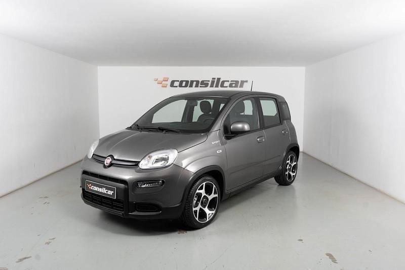 Cinzento Usado 2022 Fiat Panda Citadino | € 10.980 (Preço justo) - Imagem 1/4