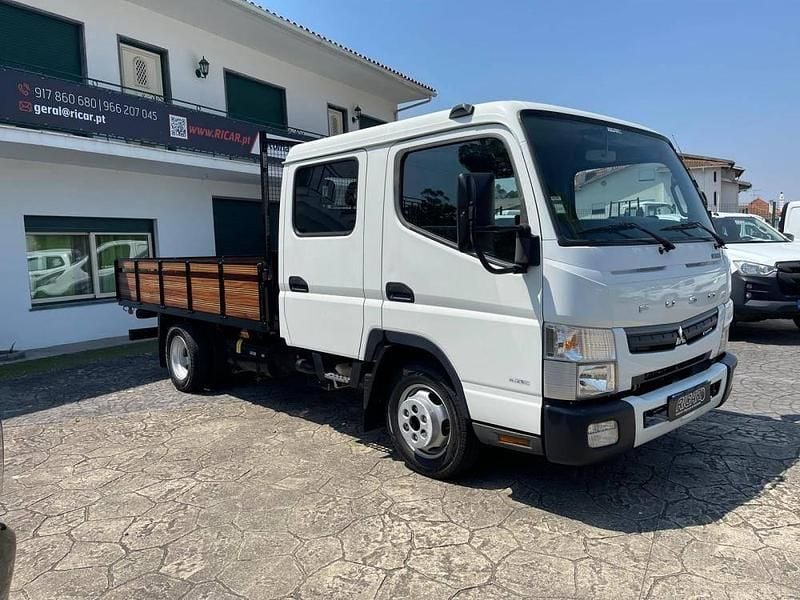 Branco Usado 2022 Mitsubishi Canter | € 33.750 (Preço justo) - Imagem 1/4