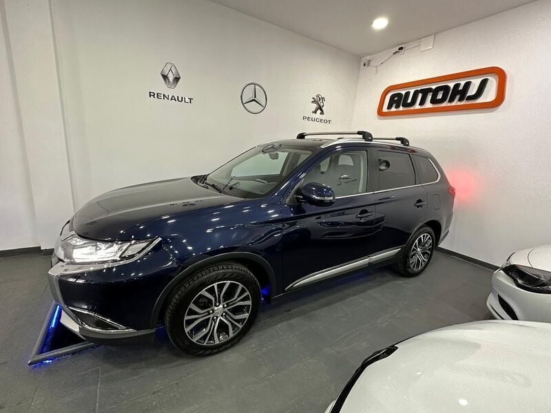 Azul Usado 2018 Mitsubishi Outlander Instyle SUV | € 21.500 (Caro) - Imagem 1/4