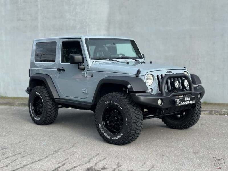 Usado Jeep Wrangler Sport 177 HP (130 kW) 2009 Cinzento SUV