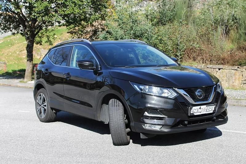 Usado Nissan Qashqai Tekna+ 115 HP (84 kW) 2018 Preto SUV