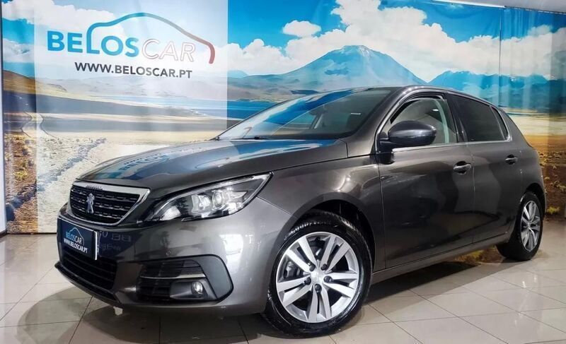 Cinzento Usado 2018 Peugeot 308 Style Citadino | € 11.990 (Bom preço) - Imagem 1/4