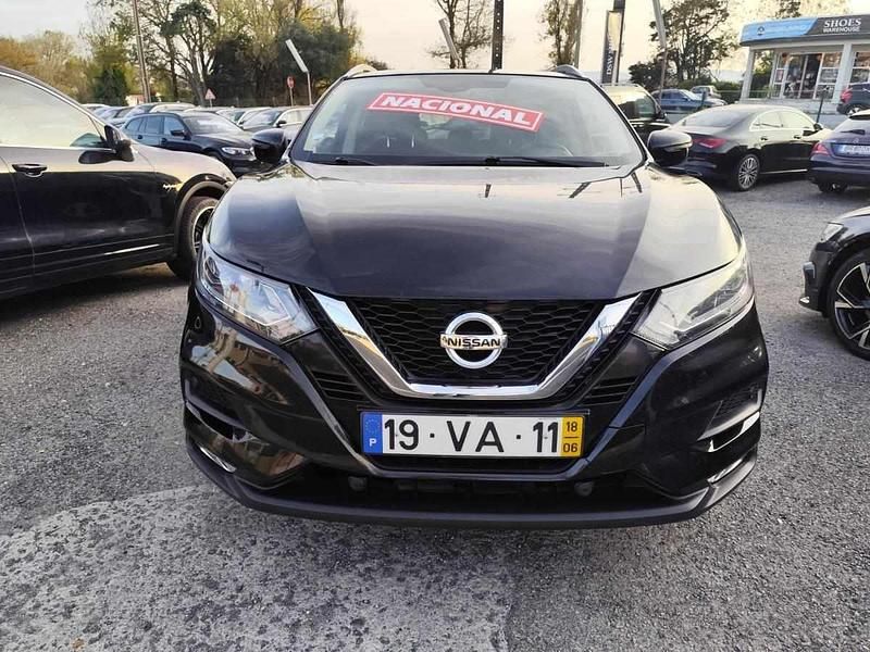 Usado Nissan Qashqai N-Connecta 115 HP (84 kW) 2018 Preto SUV