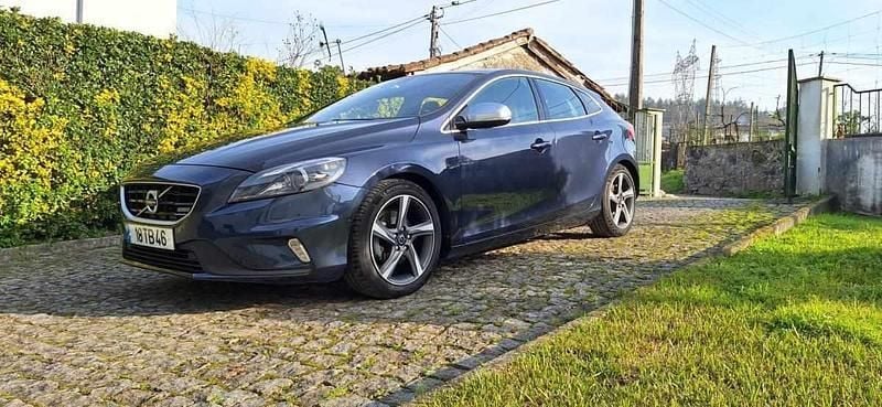 Azul Usado 2013 Volvo V40 Carrinha | € 11.000 (Preço justo) - Imagem 1/4