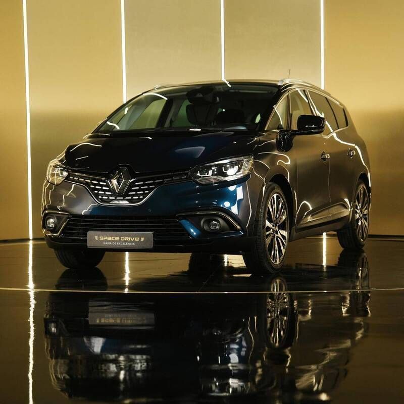 Azul Usado 2019 Renault Grand Scénic IV Monovolume | € 25.200 (Caro) - Imagem 1/4
