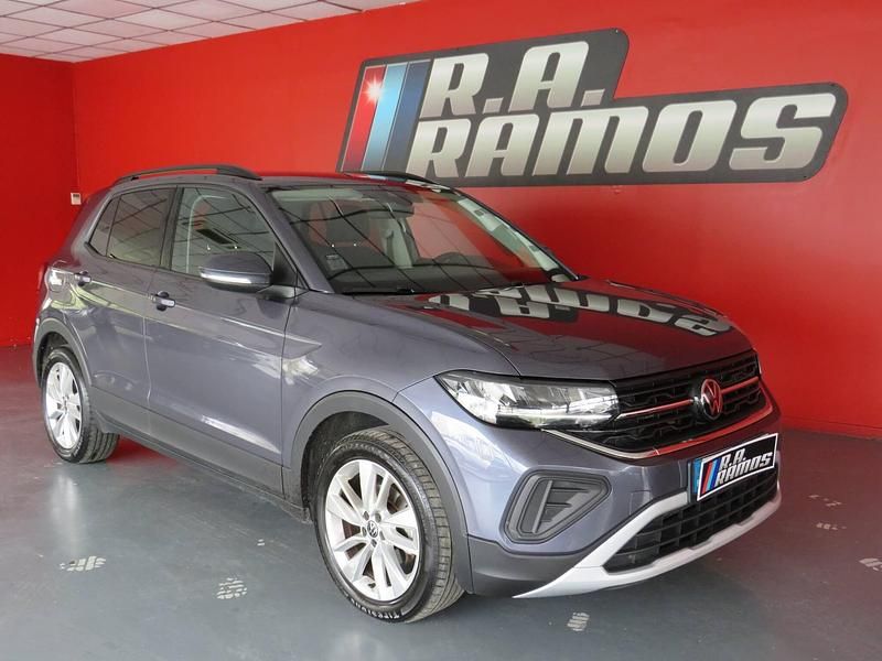 Usado VW T-Cross 116 HP (85 kW) 2024 Cinza SUV