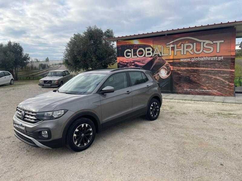 Usado VW T-Cross Life 110 HP (80 kW) 2021 Cinzento SUV