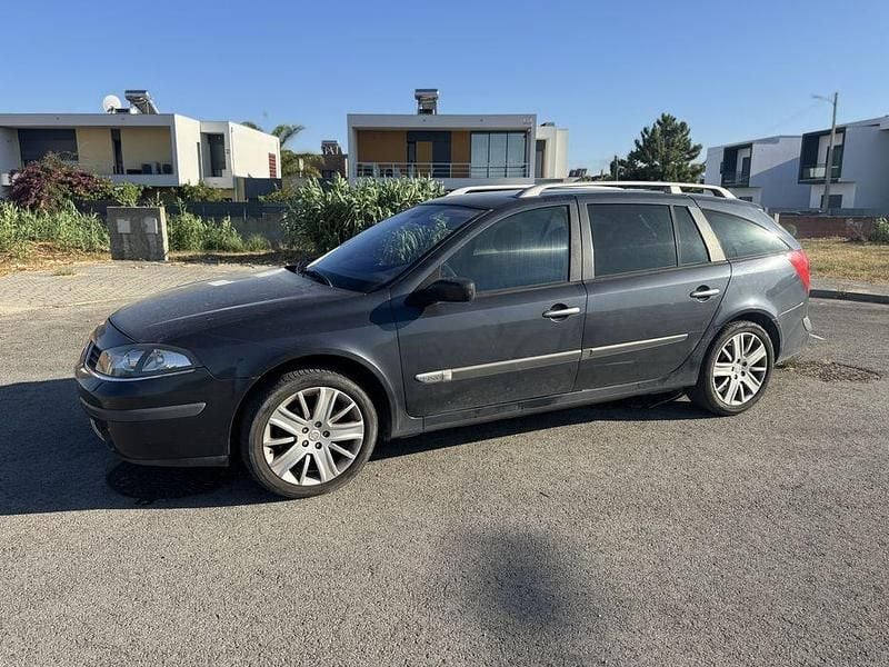 Usado 2007 Renault Laguna III | € 3.250 - Imagem 1/4