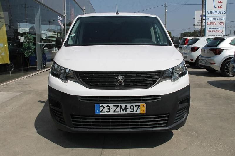 Branco Usado 2019 Peugeot Partner Monovolume | € 12.500 (Preço justo) - Imagem 1/4