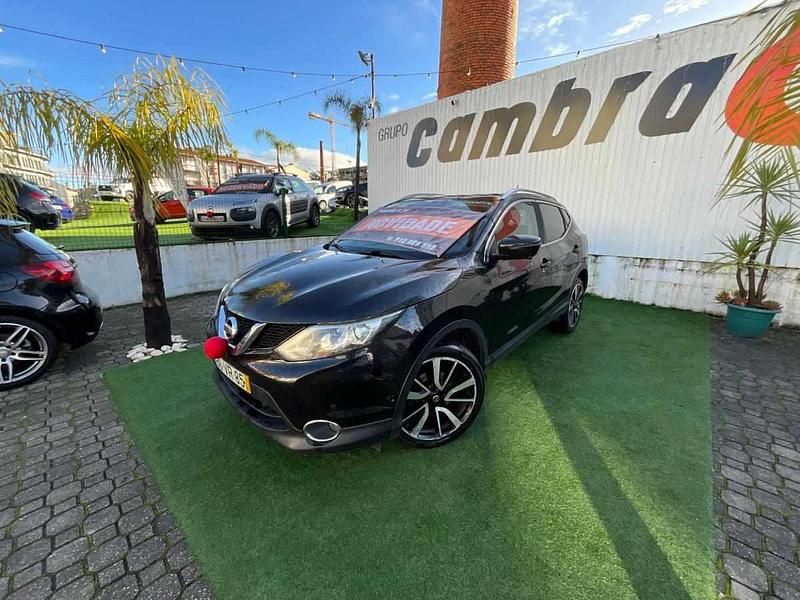 Preto Usado 2015 Nissan Qashqai SUV | € 18.900 (Caro) - Imagem 1/4