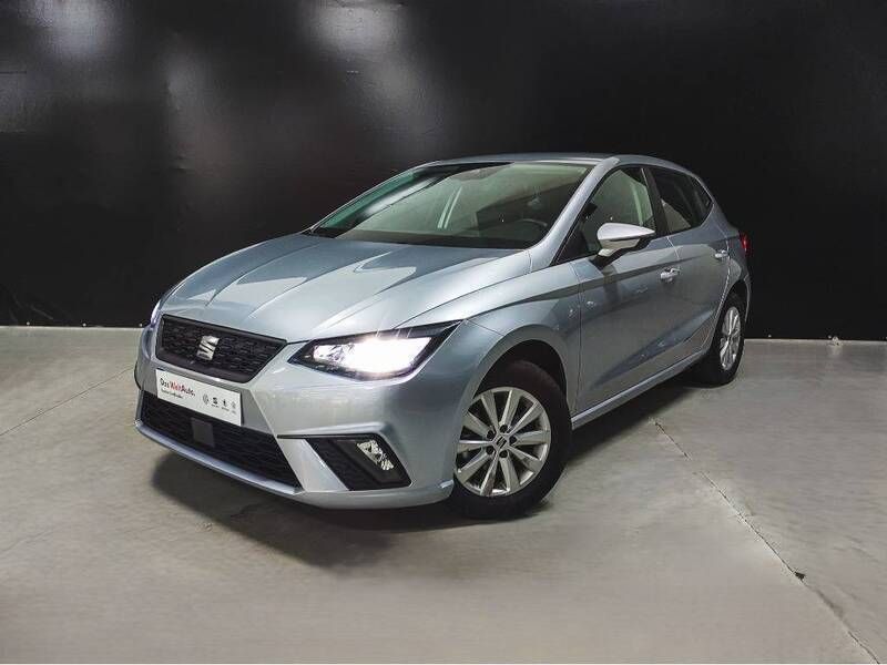 Cinzento Usado 2024 Seat Ibiza | € 14.990 (Bom preço) - Imagem 1/4