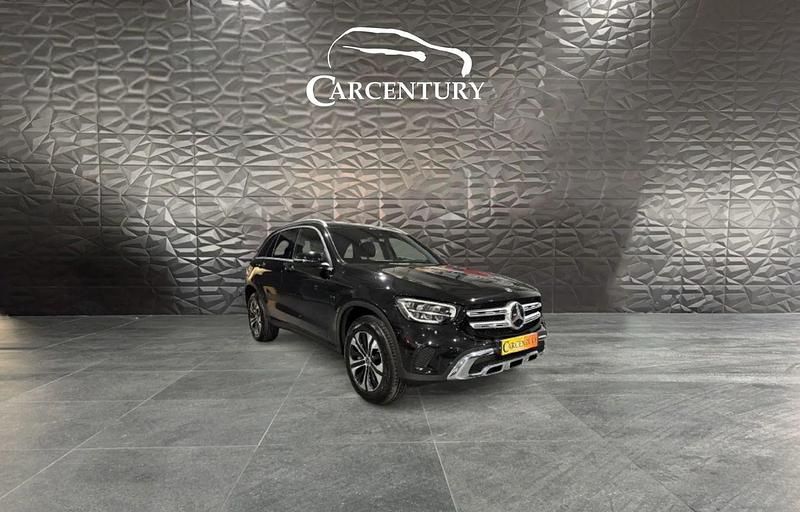 Preto Usado 2021 Mercedes GLC300 SUV | € 42.850 - Imagem 1/4