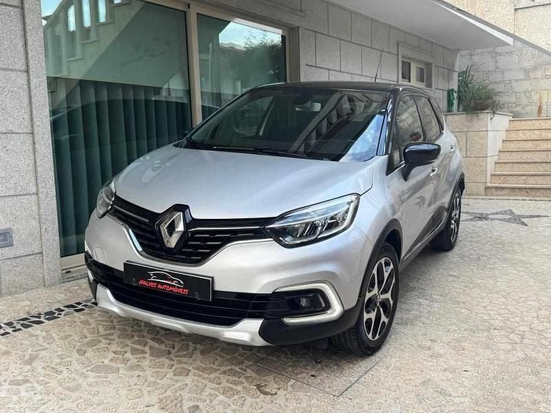 Cinzento Usado 2019 Renault Captur SUV | € 13.400 (Bom preço) - Imagem 1/4