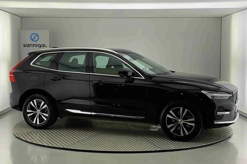 Preto Usado 2021 Volvo XC60 Inscription SUV | € 39.990 (Preço justo) - Imagem 1/4