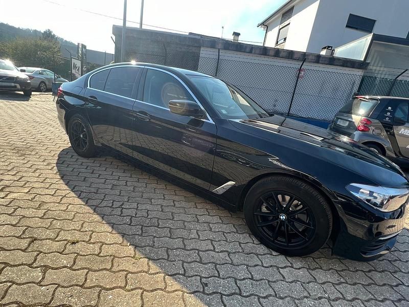 Usado BMW 520 190 HP (139 kW) 2019 Preto Sedan