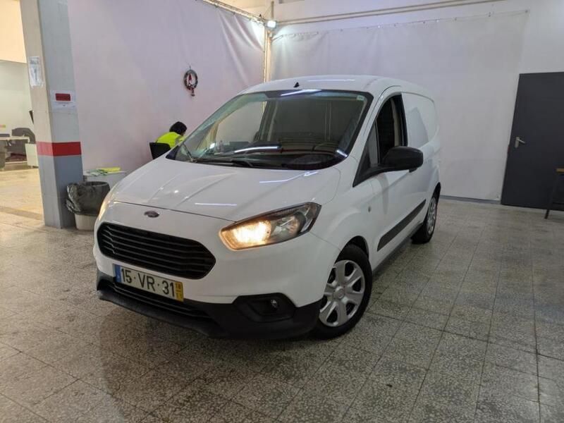 Branco Usado 2018 Ford Transit | € 7.980 (Preço justo) - Imagem 1/4