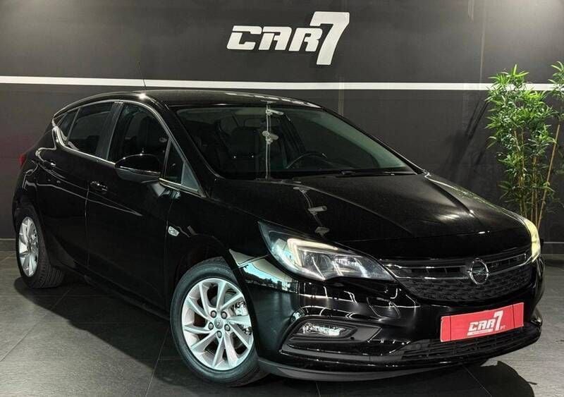 Preto Usado 2019 Opel Astra Innovation | € 14.250 (Preço elevado) - Imagem 1/4
