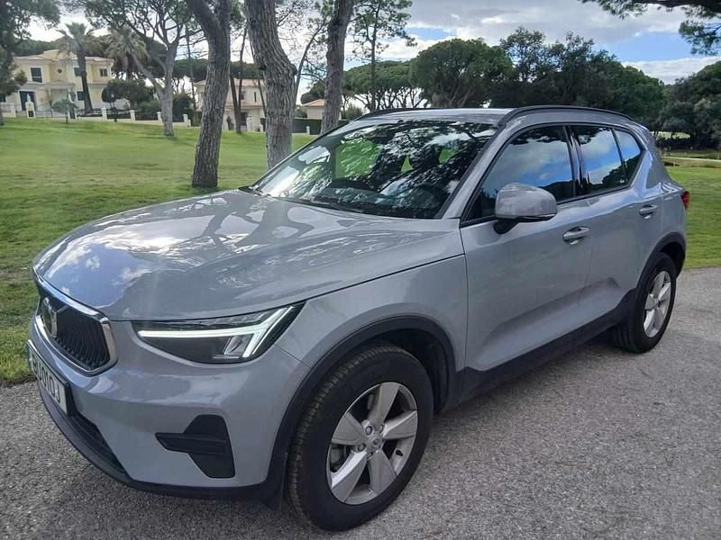 Usado Volvo XC40 163 HP (119 kW) 2025 Cinzento SUV