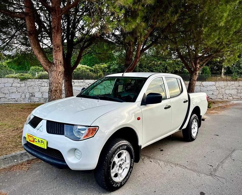 Branco Usado 2007 Mitsubishi L200 Pickup | € 17.500 (Preço justo) - Imagem 1/4
