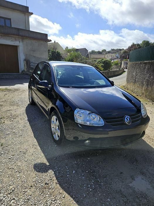 Usado 2005 VW Golf V Sedan | € 6.200 (Preço justo) - Imagem 1/4