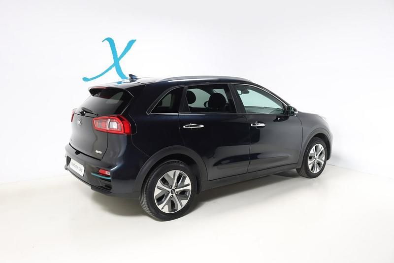 Usado Kia e-Niro 150 kW (204 HP) 2020 Azul SUV