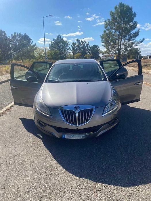 Usado Lancia Delta 120 HP (88 kW) 2008 Citadino