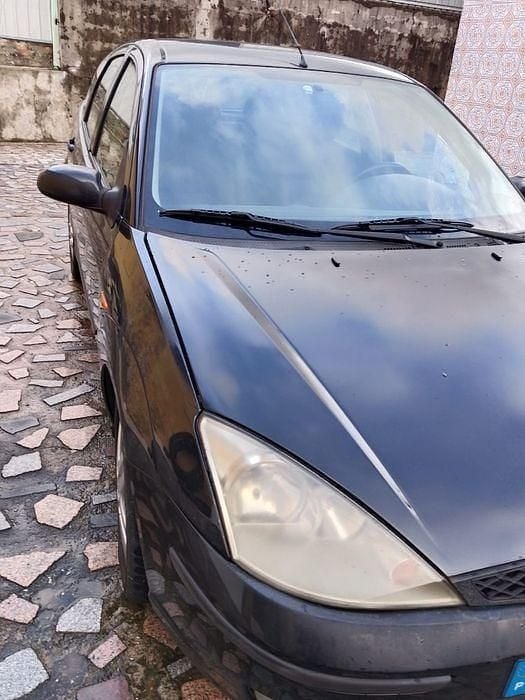 Usado 2001 Ford Focus Sedan | € 1.650 (Bom preço) - Imagem 1/4