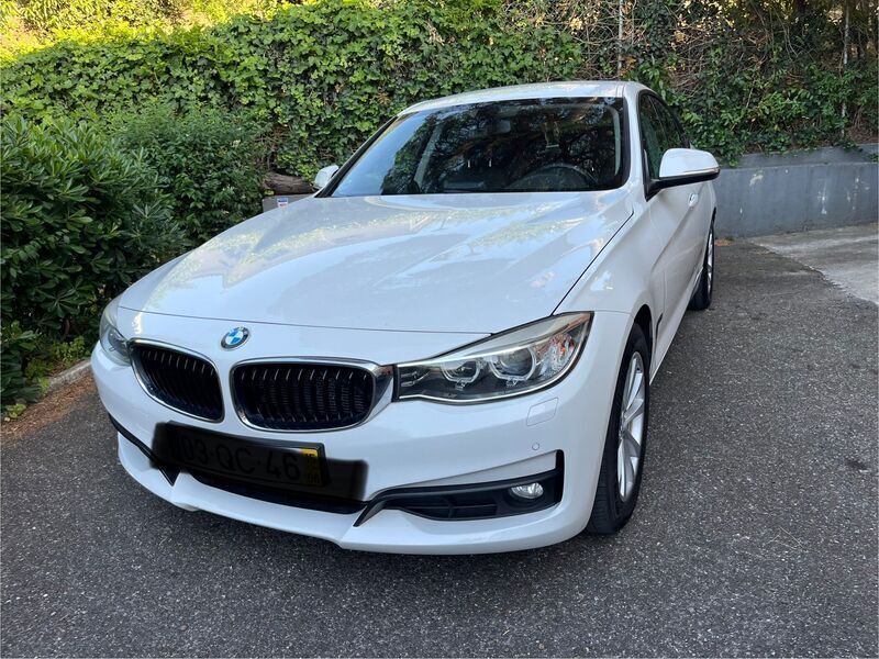 Branco Usado 2015 BMW 318 Gran Turismo Luxury Line | € 15.900 - Imagem 1/4