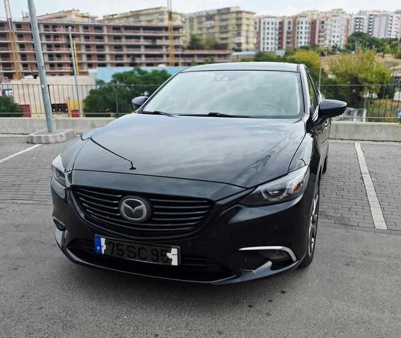 Preto Usado 2016 Mazda 6 Sedan | € 15.000 (Preço elevado) - Imagem 1/4