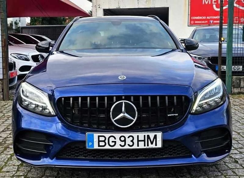 Usado Mercedes C300 306 HP (225 kW) 2020 Azul Carrinha