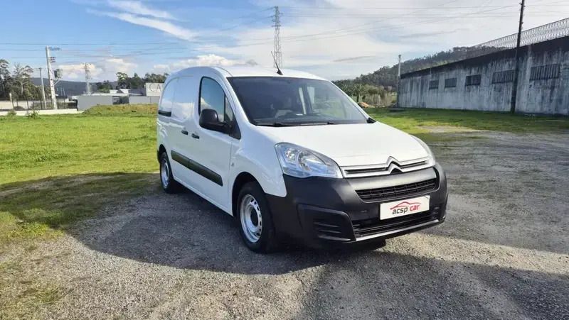 Branco Usado 2018 Citroën Berlingo Monovolume | € 10.900 (Preço elevado) - Imagem 1/4