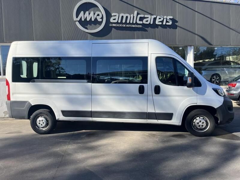 Branco Usado 2017 Peugeot Boxer Van | € 25.000 - Imagem 1/4