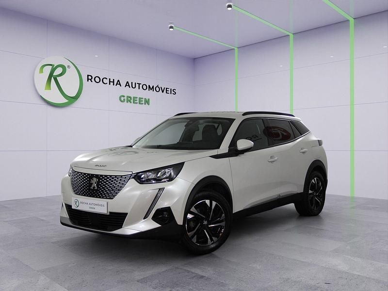 Branco Usado 2022 Peugeot e-2008 Allure SUV | € 24.999 - Imagem 1/4