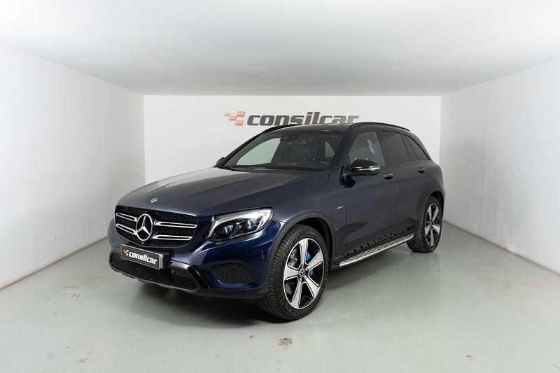 Usado Mercedes GLC350 320 HP (235 kW) 2017 Azul SUV