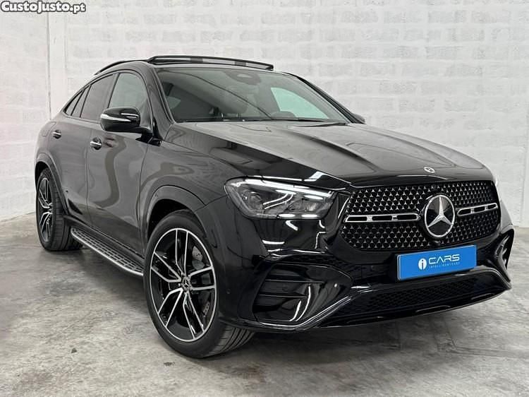 Preto Usado 2024 Mercedes 350 Coupé | € 89.900 - Imagem 1/1