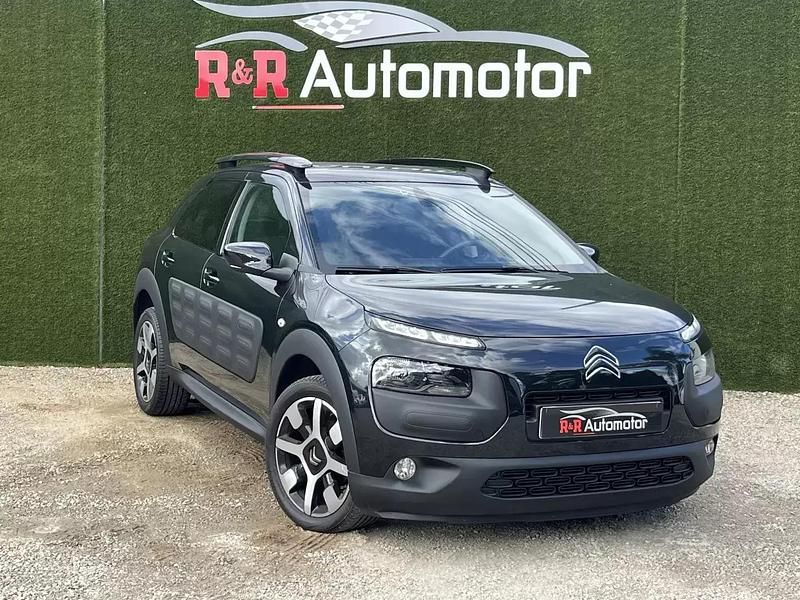 Preto Usado 2014 Citroën C4 Cactus Shine Citadino | € 13.400 (Preço justo) - Imagem 1/4