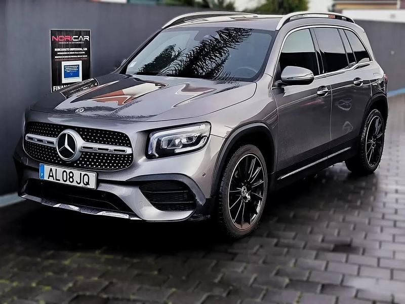 Cinza Usado 2021 Mercedes GLB200 AMG line SUV | € 38.950 (Preço justo) - Imagem 1/4