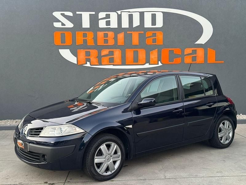 Azul Usado 2008 Renault Mégane III | € 5.750 (Preço justo) - Imagem 1/4