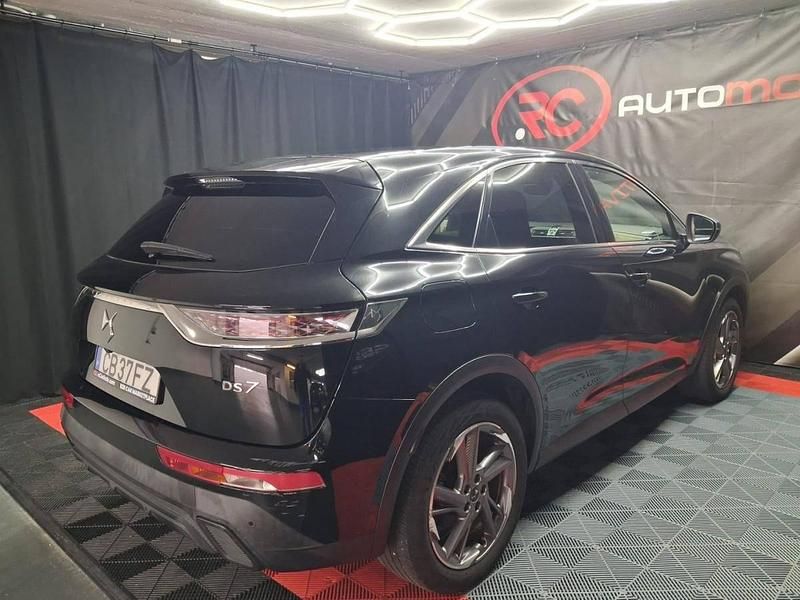 Usado DS Automobiles DS7 Crossback 130 HP (95 kW) 2020 Preto SUV