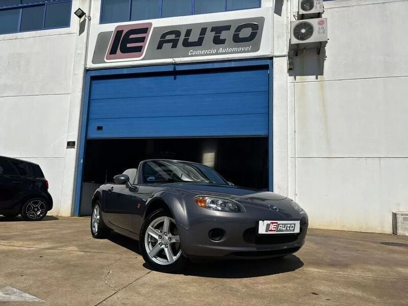 Cinzento Usado 2007 Mazda MX5 Energy Cabrios | € 11.990 - Imagem 1/4