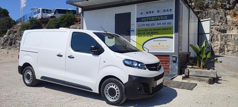 Usado Opel Vivaro 122 HP (89 kW) 2020 Branco Monovolume